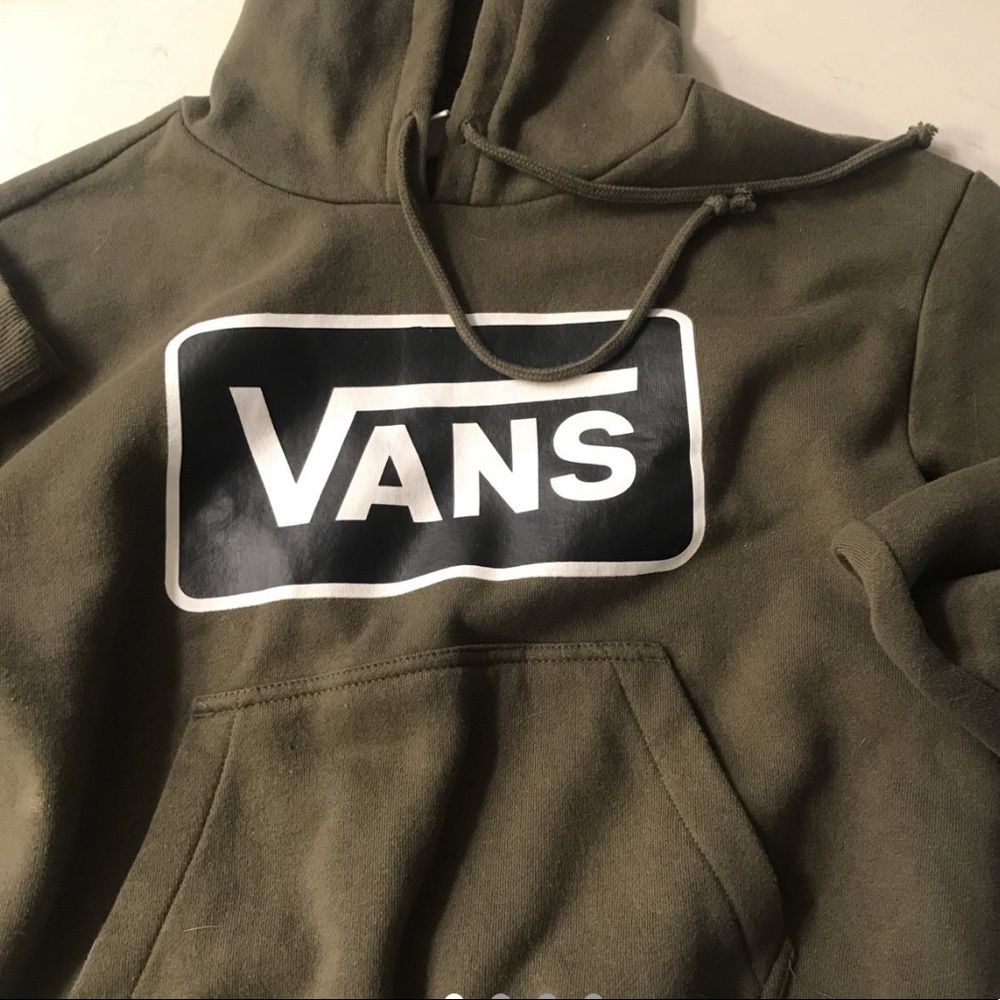 Super cute perfect for fall vans hoodie